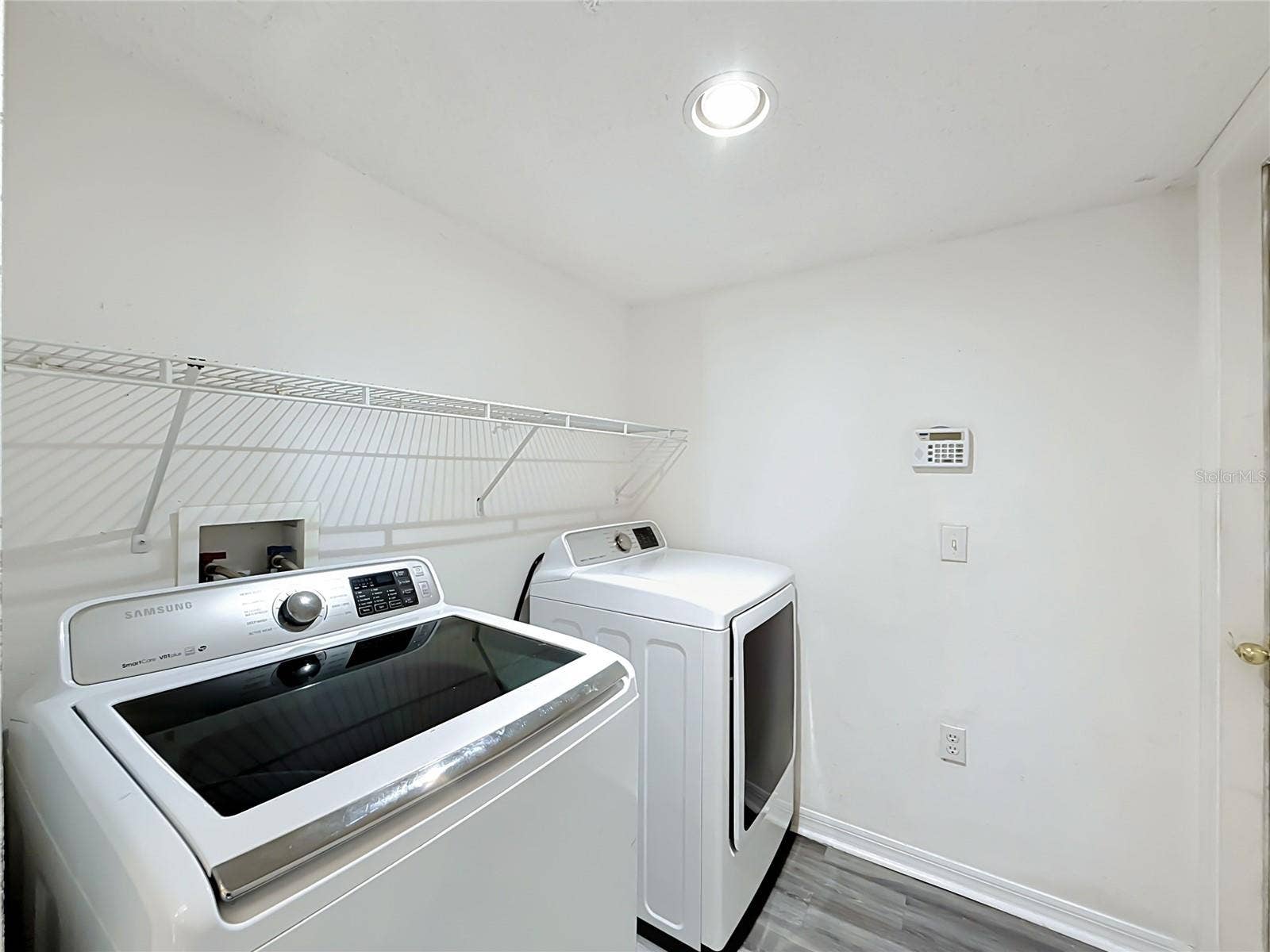 2032 ELMHURST LANE, Mascotte, FL 34753