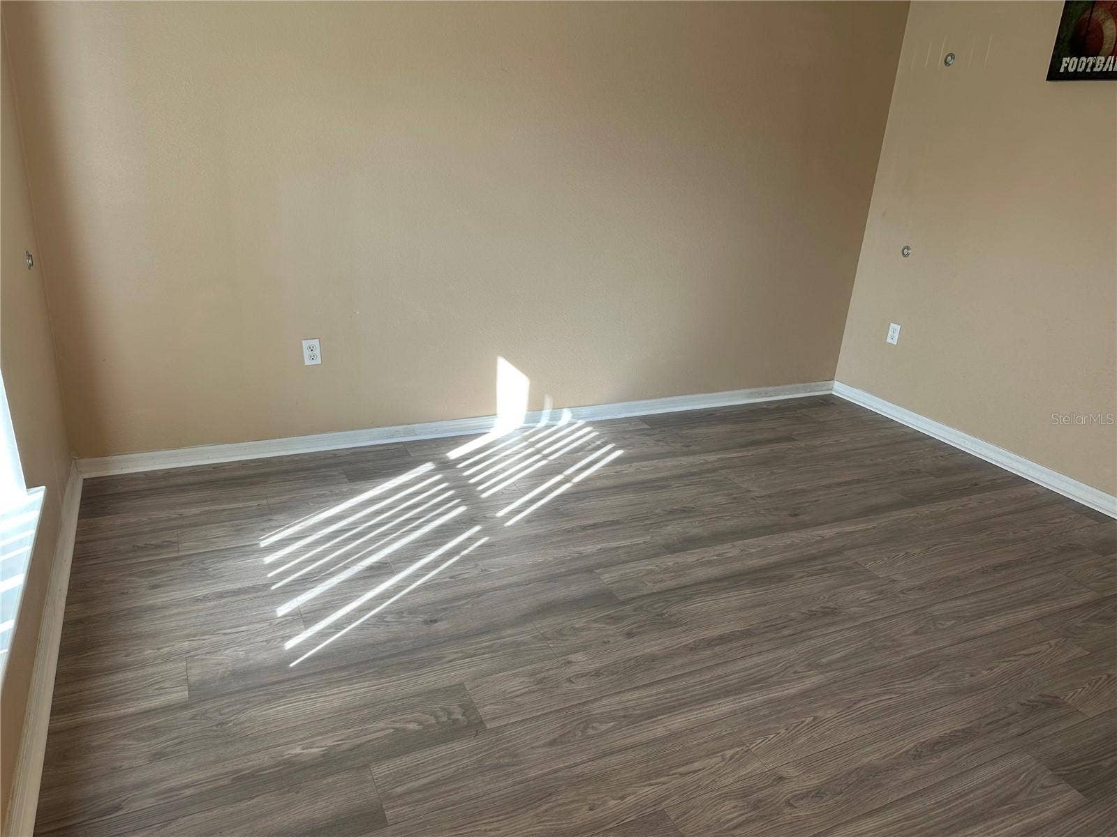 2032 ELMHURST LANE, Mascotte, FL 34753