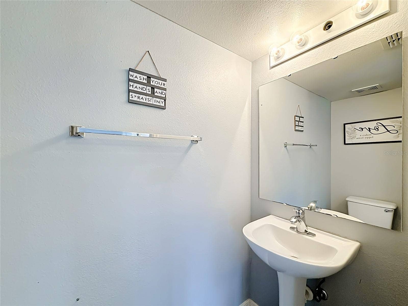 2032 ELMHURST LANE, Mascotte, FL 34753