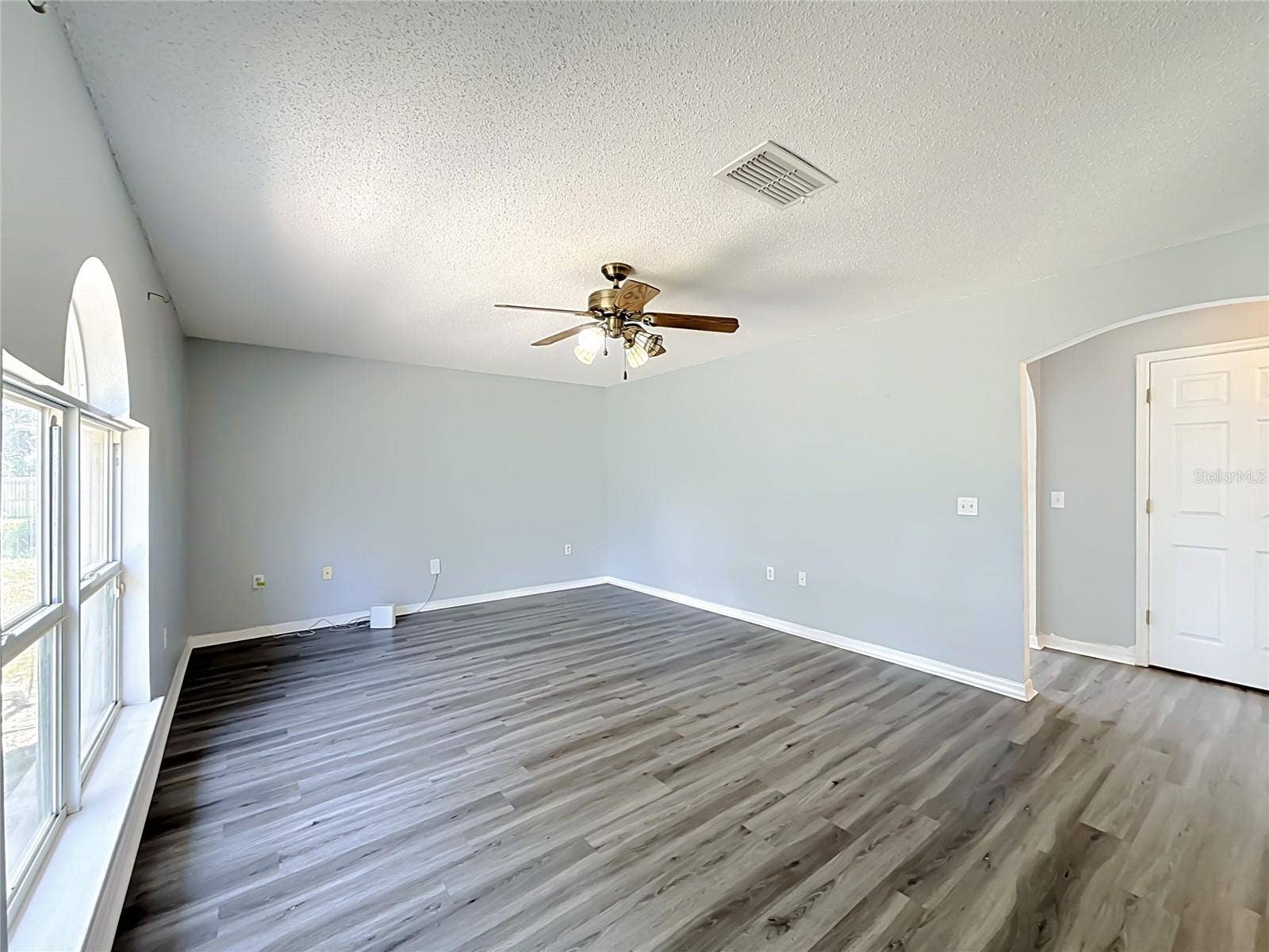 2032 ELMHURST LANE, Mascotte, FL 34753