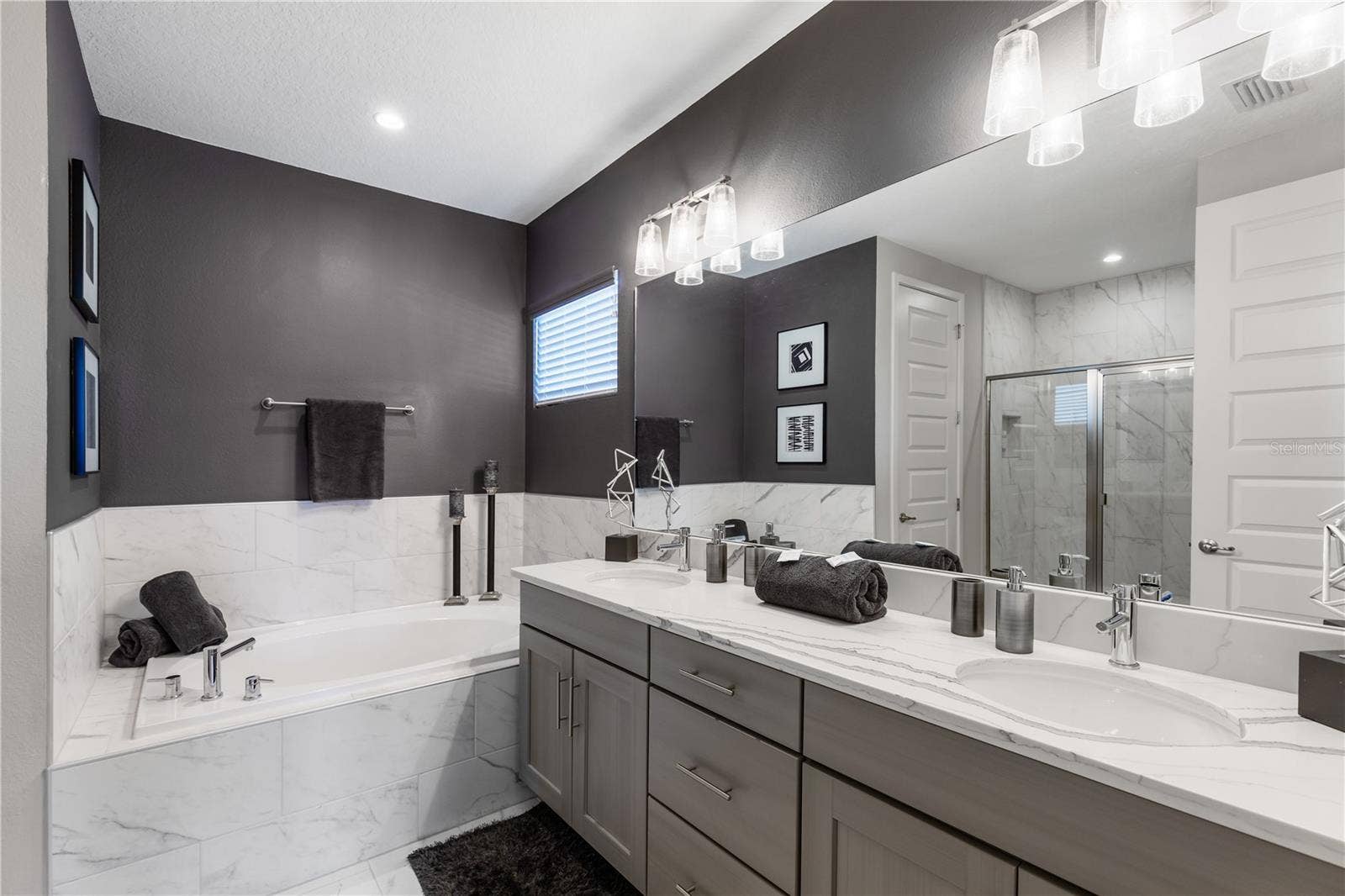 1039 JACK NICKLAUS COURT, Kissimmee, FL 34747 1039 JACK NICKLAUS COURT, Kissimmee, FL 34747