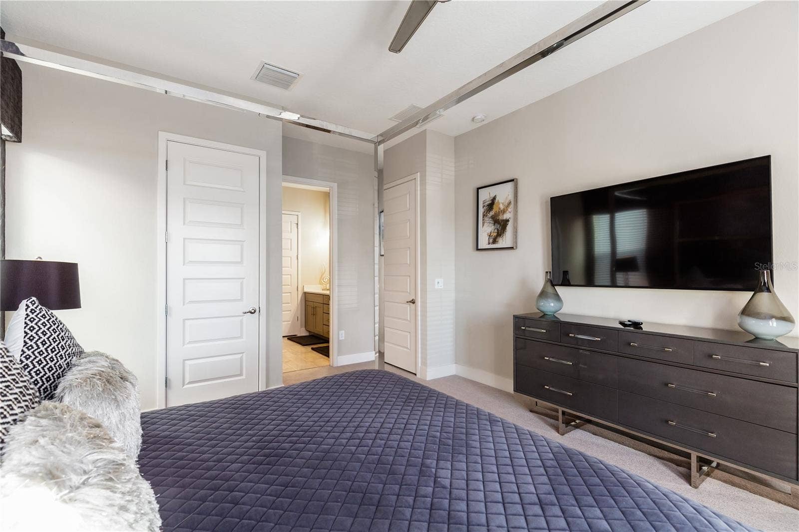 1039 JACK NICKLAUS COURT, Kissimmee, FL 34747 1039 JACK NICKLAUS COURT, Kissimmee, FL 34747