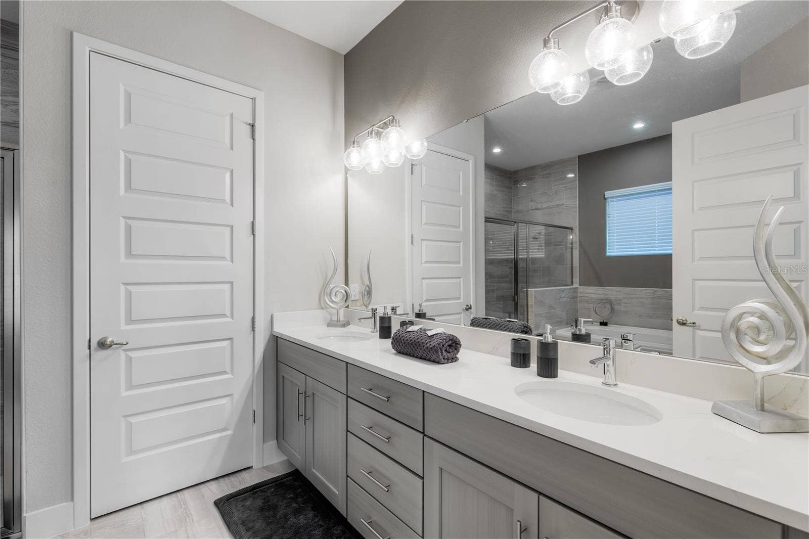1039 JACK NICKLAUS COURT, Kissimmee, FL 34747 1039 JACK NICKLAUS COURT, Kissimmee, FL 34747