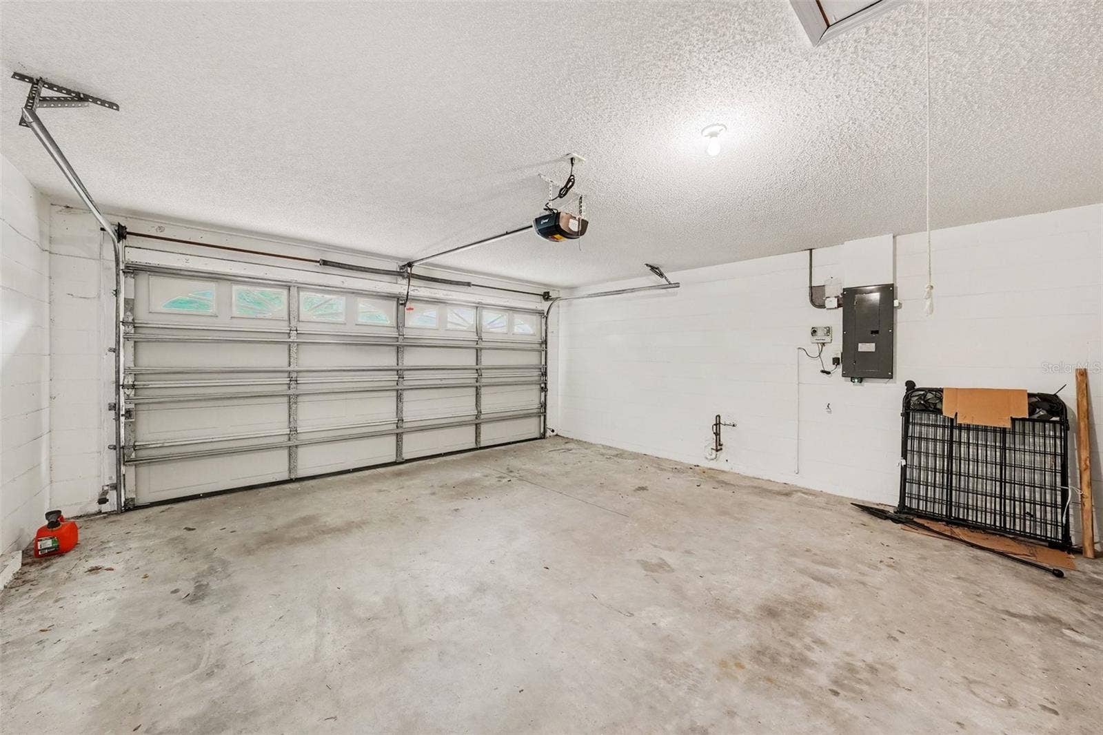 907 BRITTANY PARK BOULEVARD, Tarpon Springs, FL 34689 907 BRITTANY PARK BOULEVARD, Tarpon Springs, FL 34689