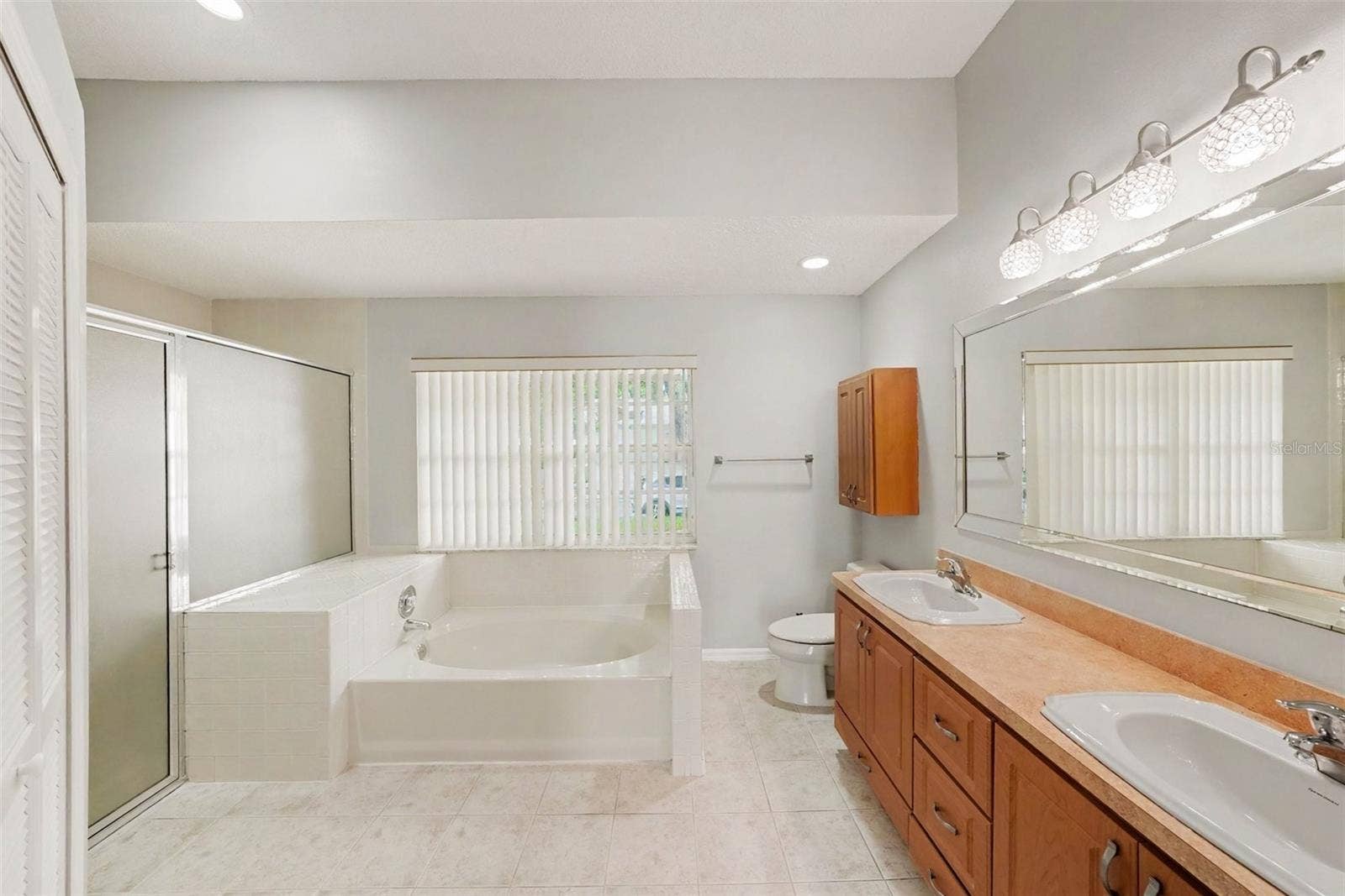 907 BRITTANY PARK BOULEVARD, Tarpon Springs, FL 34689 907 BRITTANY PARK BOULEVARD, Tarpon Springs, FL 34689