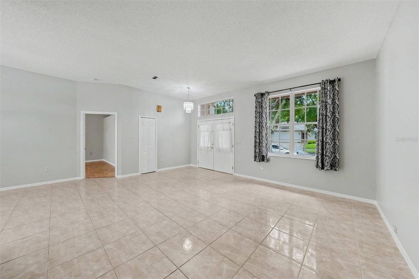 907 BRITTANY PARK BOULEVARD, Tarpon Springs, FL 34689 907 BRITTANY PARK BOULEVARD, Tarpon Springs, FL 34689