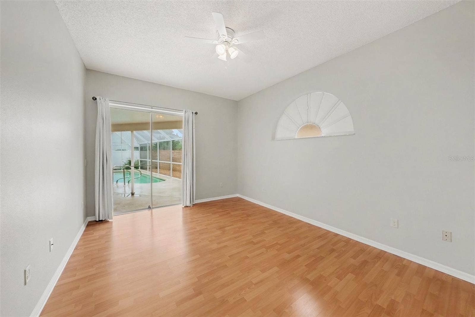 907 BRITTANY PARK BOULEVARD, Tarpon Springs, FL 34689 907 BRITTANY PARK BOULEVARD, Tarpon Springs, FL 34689