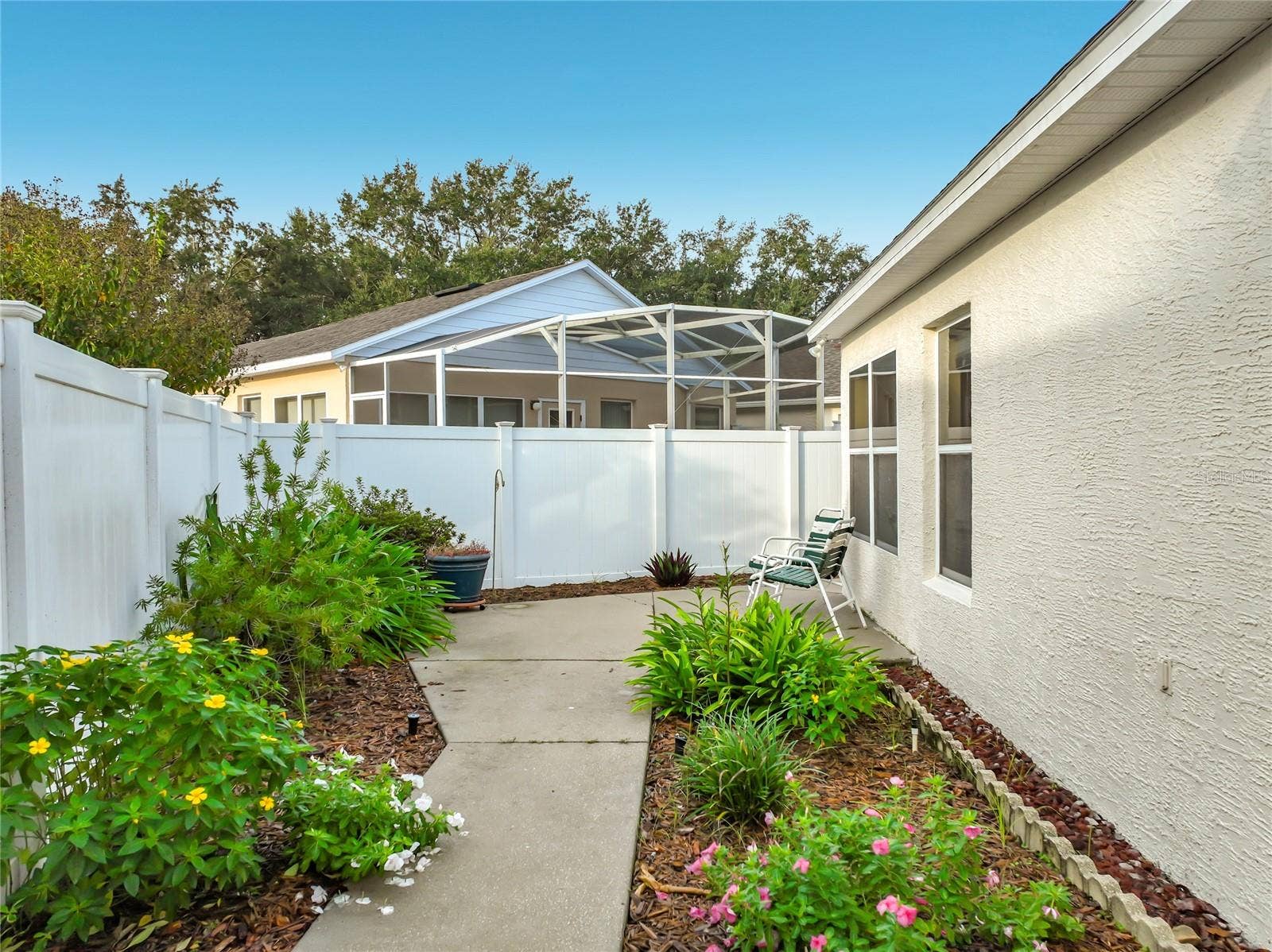 Just the right amount of space to flex your green thumb.