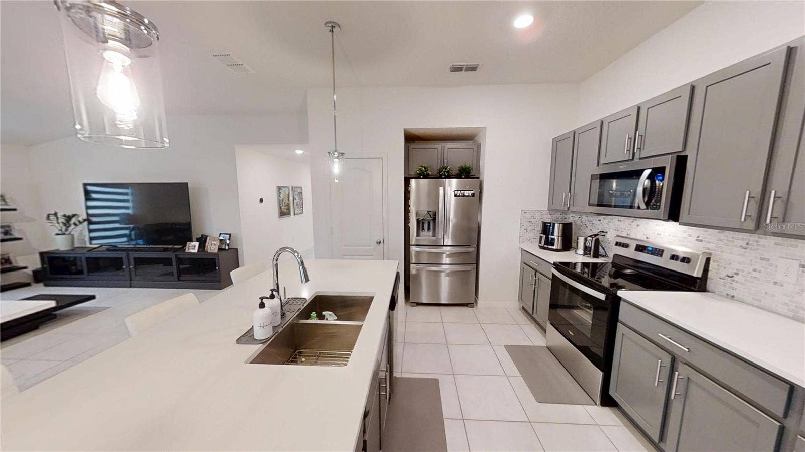1127 SEEDORF DRIVE, Winter Haven, FL 33881 1127 SEEDORF DRIVE, Winter Haven, FL 33881