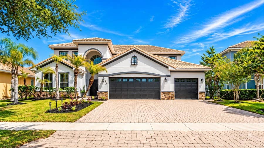Property photo for 3747 EAGLE ISLE CIRCLE, Kissimmee, FL