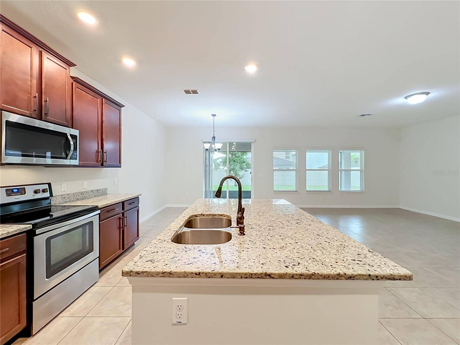 14259 LAKE PRESERVE BOULEVARD, Orlando, FL 32824 14259 LAKE PRESERVE BOULEVARD, Orlando, FL 32824