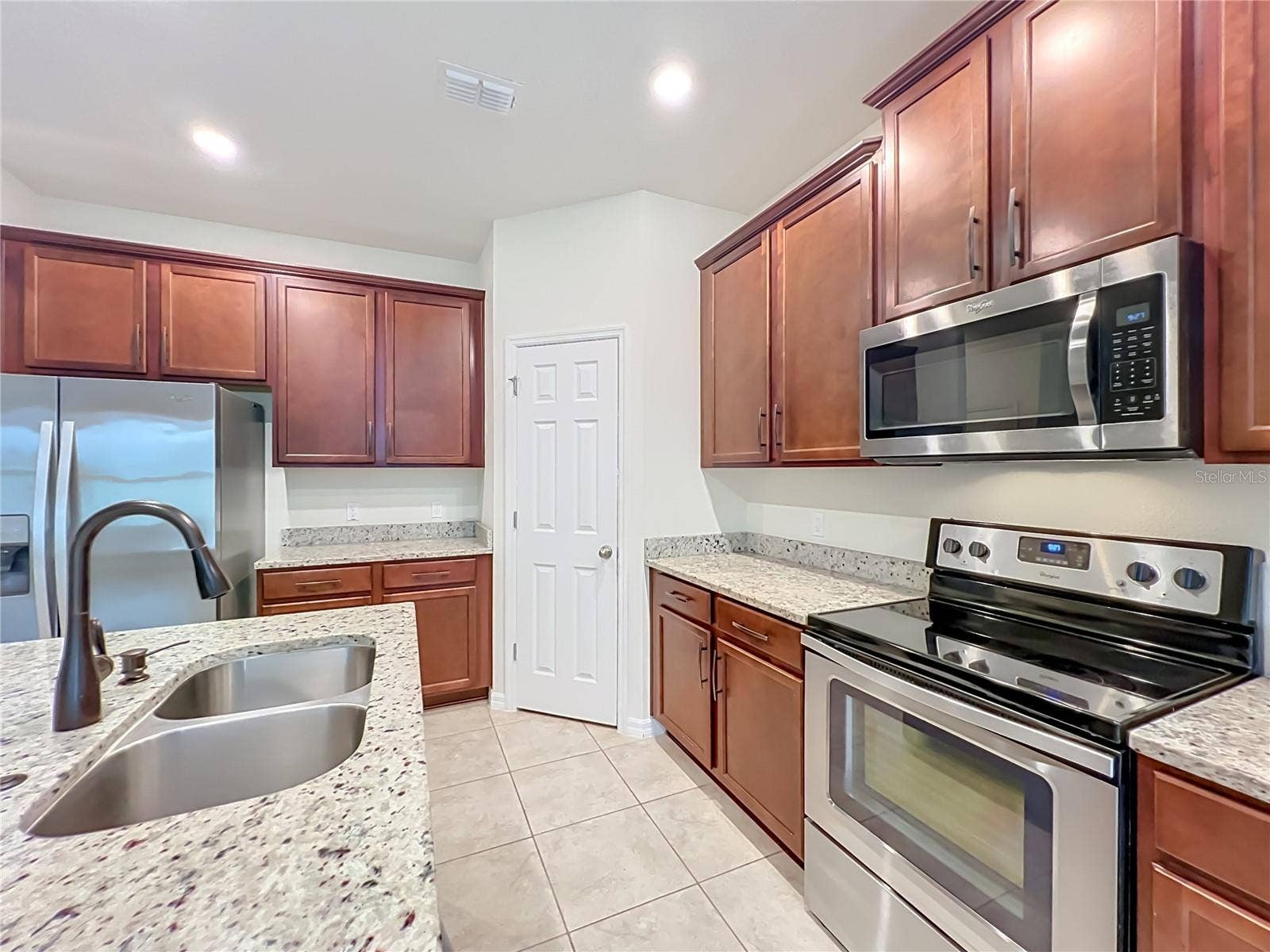14259 LAKE PRESERVE BOULEVARD, Orlando, FL 32824 14259 LAKE PRESERVE BOULEVARD, Orlando, FL 32824