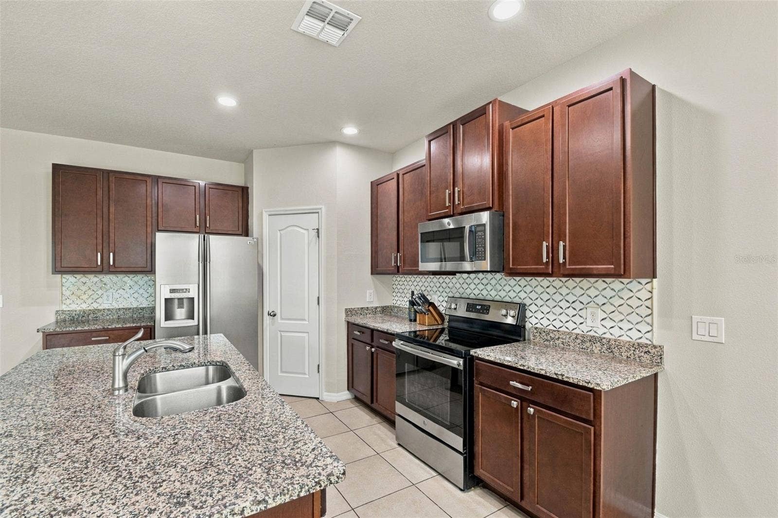 1135 GARRETT GILLIAM DRIVE, Ocoee, FL 34761