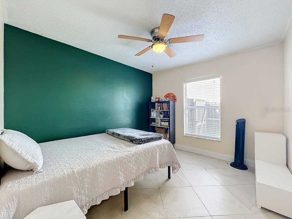8609 CROSSBAY DRIVE, Orlando, FL 32829 8609 CROSSBAY DRIVE, Orlando, FL 32829