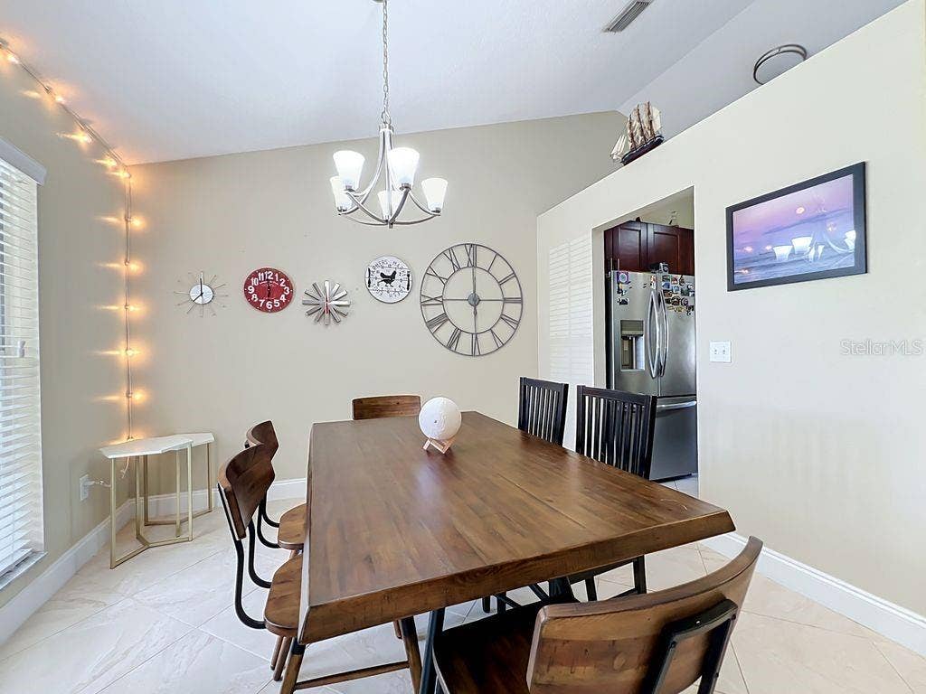 8609 CROSSBAY DRIVE, Orlando, FL 32829 8609 CROSSBAY DRIVE, Orlando, FL 32829