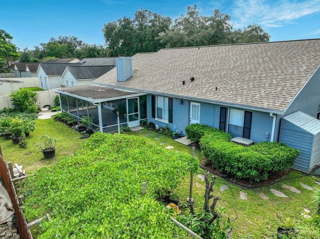 8609 CROSSBAY DRIVE, Orlando, FL 32829 8609 CROSSBAY DRIVE, Orlando, FL 32829