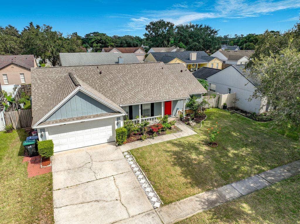 8609 CROSSBAY DRIVE, Orlando, FL 32829 8609 CROSSBAY DRIVE, Orlando, FL 32829