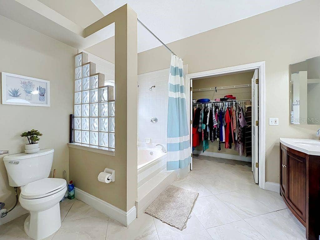 8609 CROSSBAY DRIVE, Orlando, FL 32829 8609 CROSSBAY DRIVE, Orlando, FL 32829