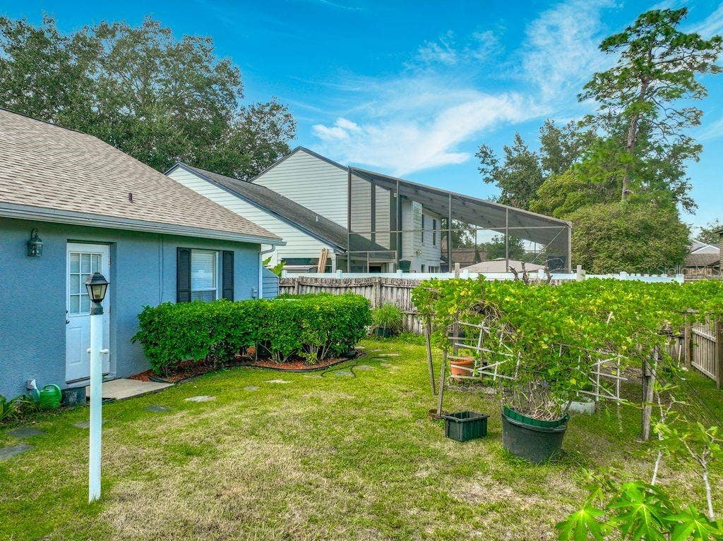 8609 CROSSBAY DRIVE, Orlando, FL 32829 8609 CROSSBAY DRIVE, Orlando, FL 32829