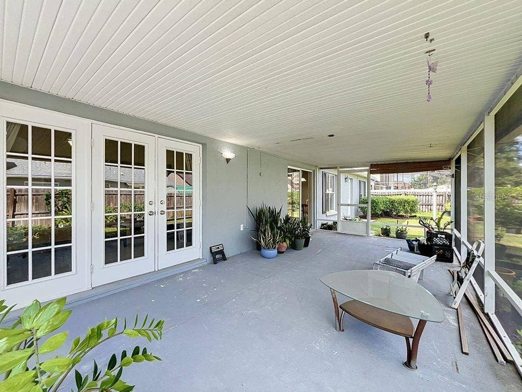 8609 CROSSBAY DRIVE, Orlando, FL 32829 8609 CROSSBAY DRIVE, Orlando, FL 32829