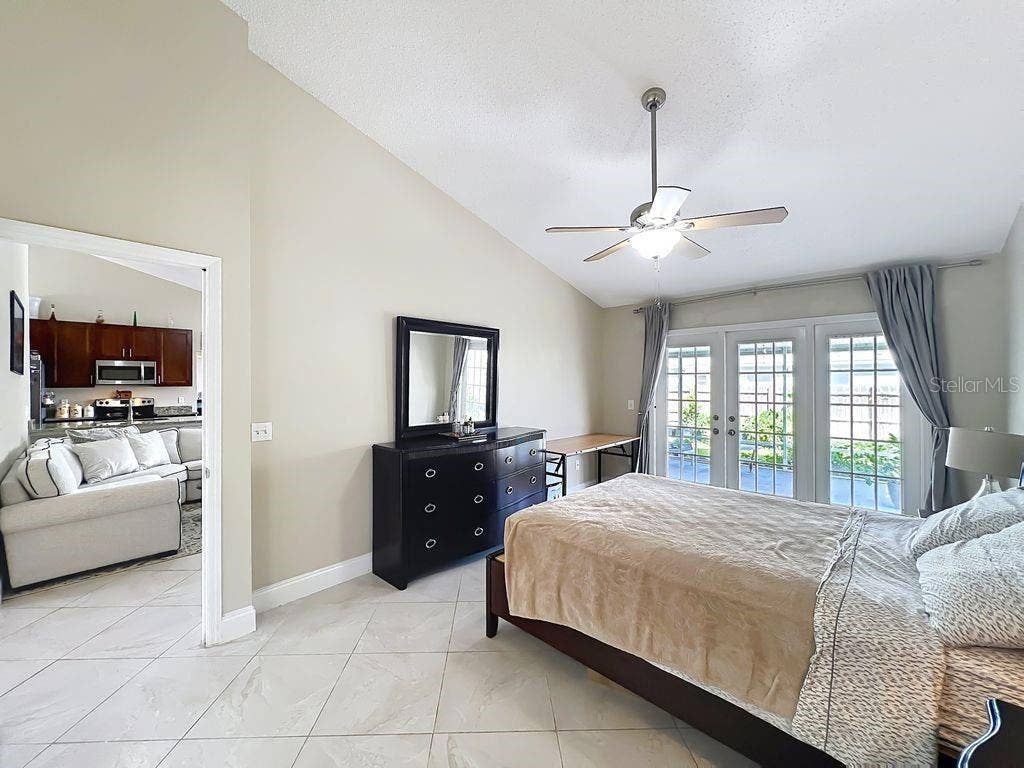 8609 CROSSBAY DRIVE, Orlando, FL 32829 8609 CROSSBAY DRIVE, Orlando, FL 32829