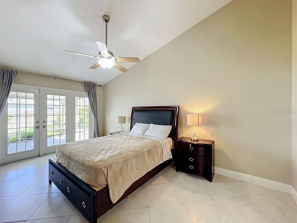 8609 CROSSBAY DRIVE, Orlando, FL 32829 8609 CROSSBAY DRIVE, Orlando, FL 32829
