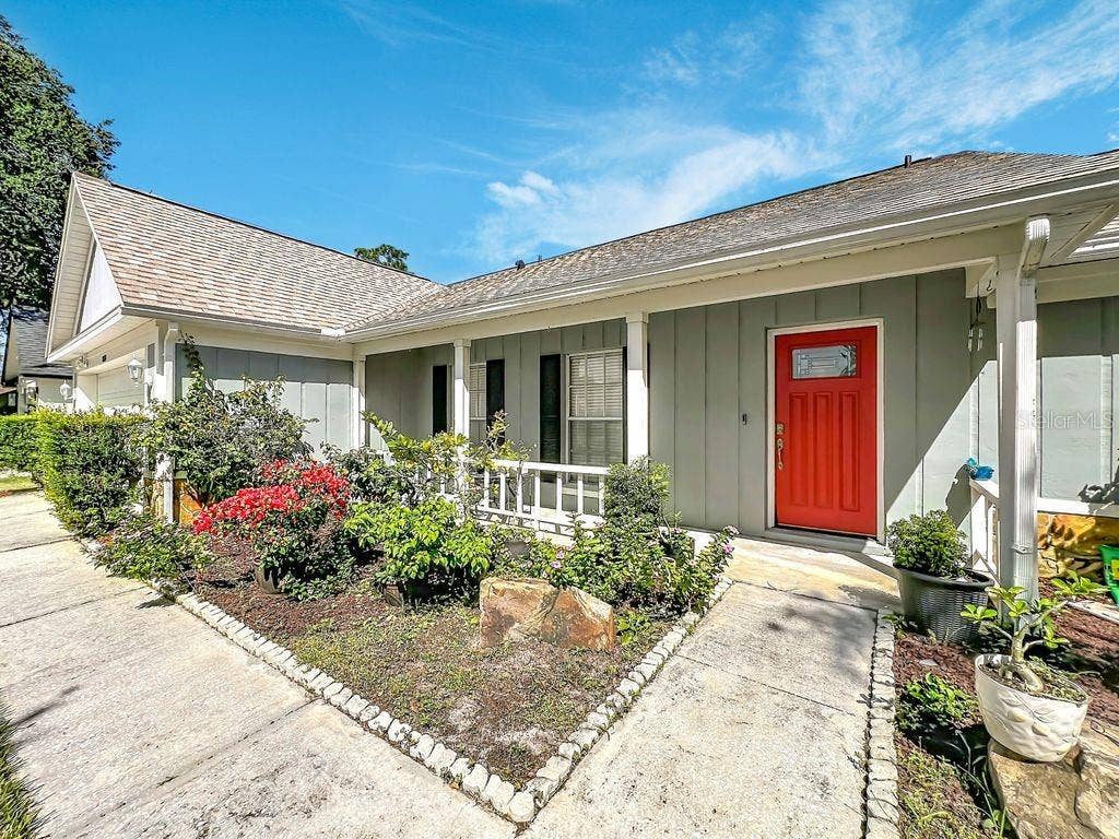 8609 CROSSBAY DRIVE, Orlando, FL 32829 8609 CROSSBAY DRIVE, Orlando, FL 32829