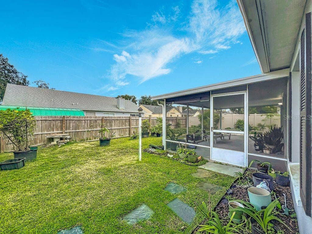 8609 CROSSBAY DRIVE, Orlando, FL 32829 8609 CROSSBAY DRIVE, Orlando, FL 32829