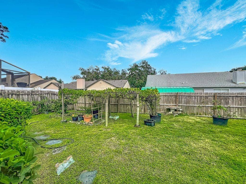 8609 CROSSBAY DRIVE, Orlando, FL 32829 8609 CROSSBAY DRIVE, Orlando, FL 32829