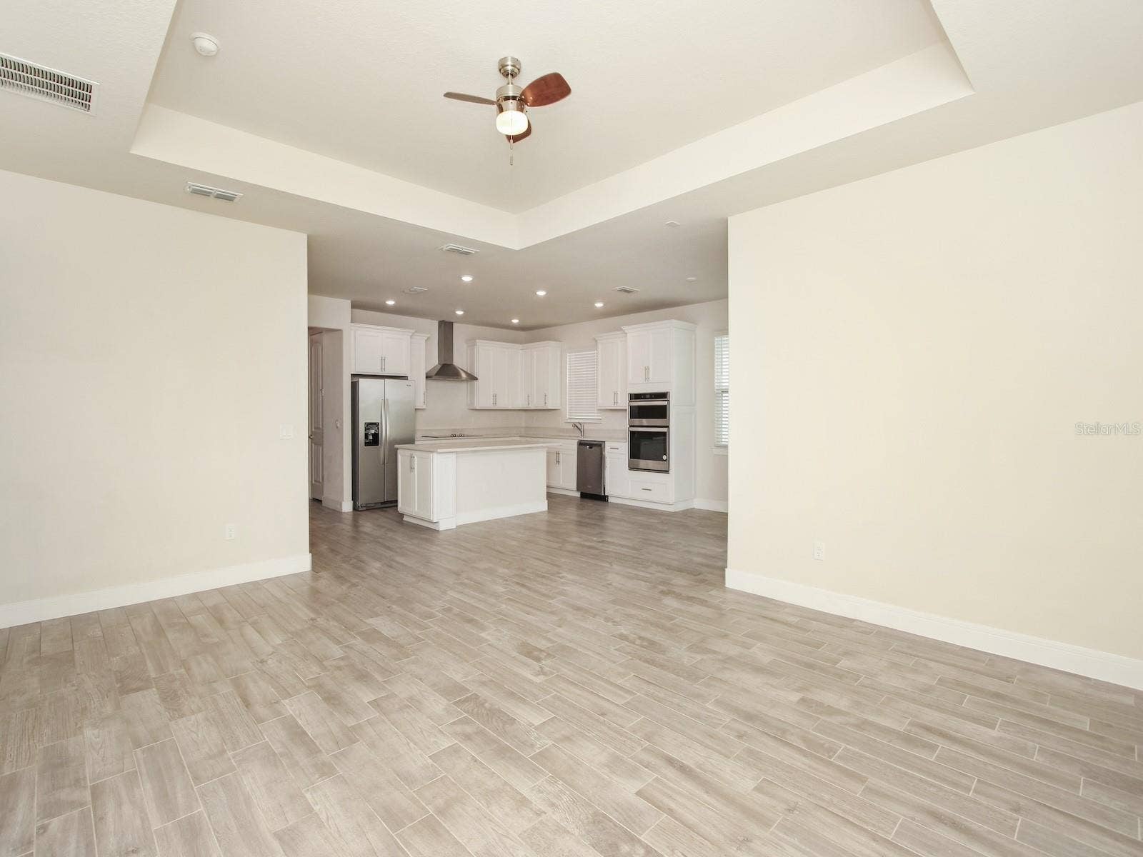 9715 BROWN BURROW STREET, Orlando, FL 32829 9715 BROWN BURROW STREET, Orlando, FL 32829