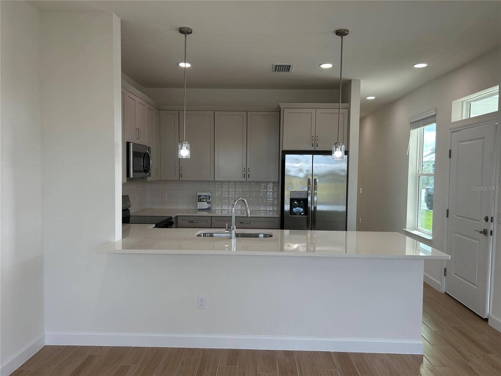 12034 LAKESHORE WAY, Oxford, FL 34484 12034 LAKESHORE WAY, Oxford, FL 34484