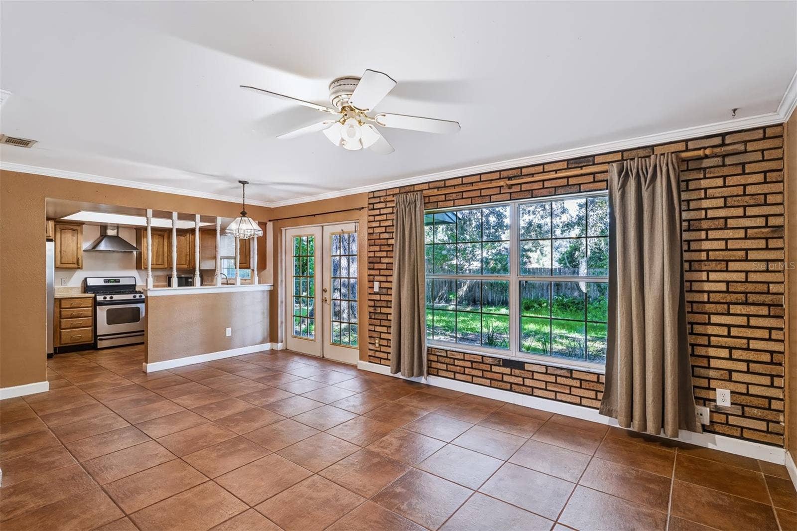 135 CORTEZ COURT, Winter Springs, FL 32708 Living room