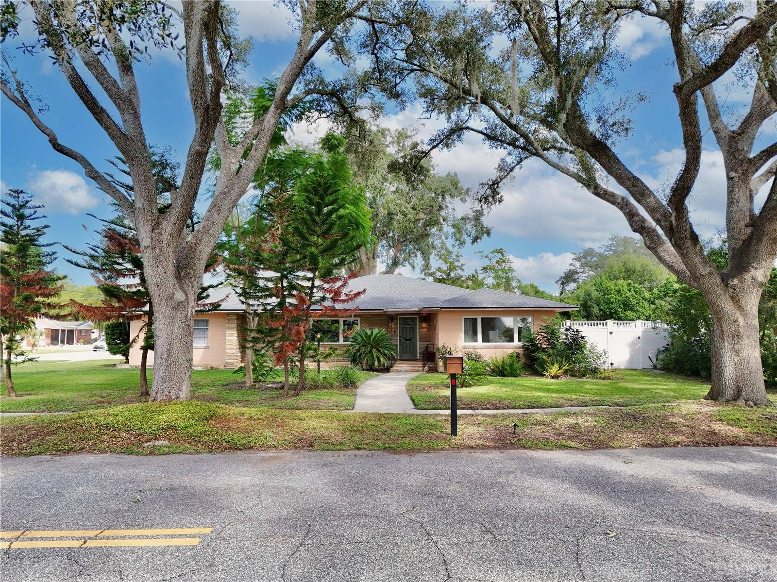 2387 WASHINGTON ROAD, Mount Dora, FL 32757 2387 WASHINGTON ROAD, Mount Dora, FL 32757