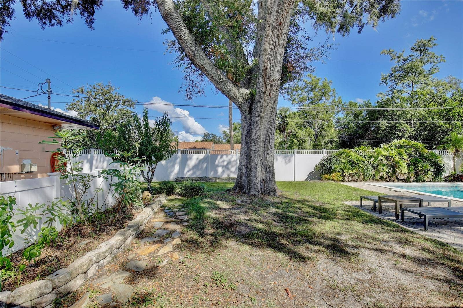 2387 WASHINGTON ROAD, Mount Dora, FL 32757 2387 WASHINGTON ROAD, Mount Dora, FL 32757