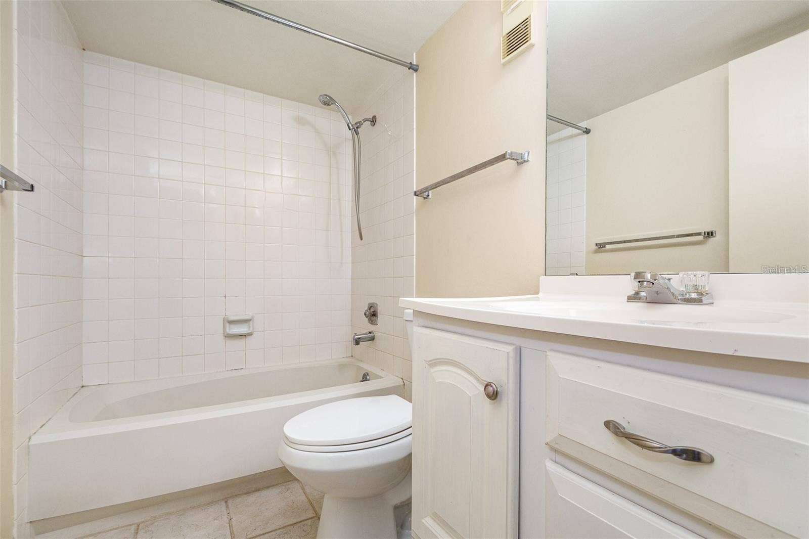 120 HIBISCUS WOODS COURT, #8D, Deltona, FL 32725 120 HIBISCUS WOODS COURT, #8D, Deltona, FL 32725