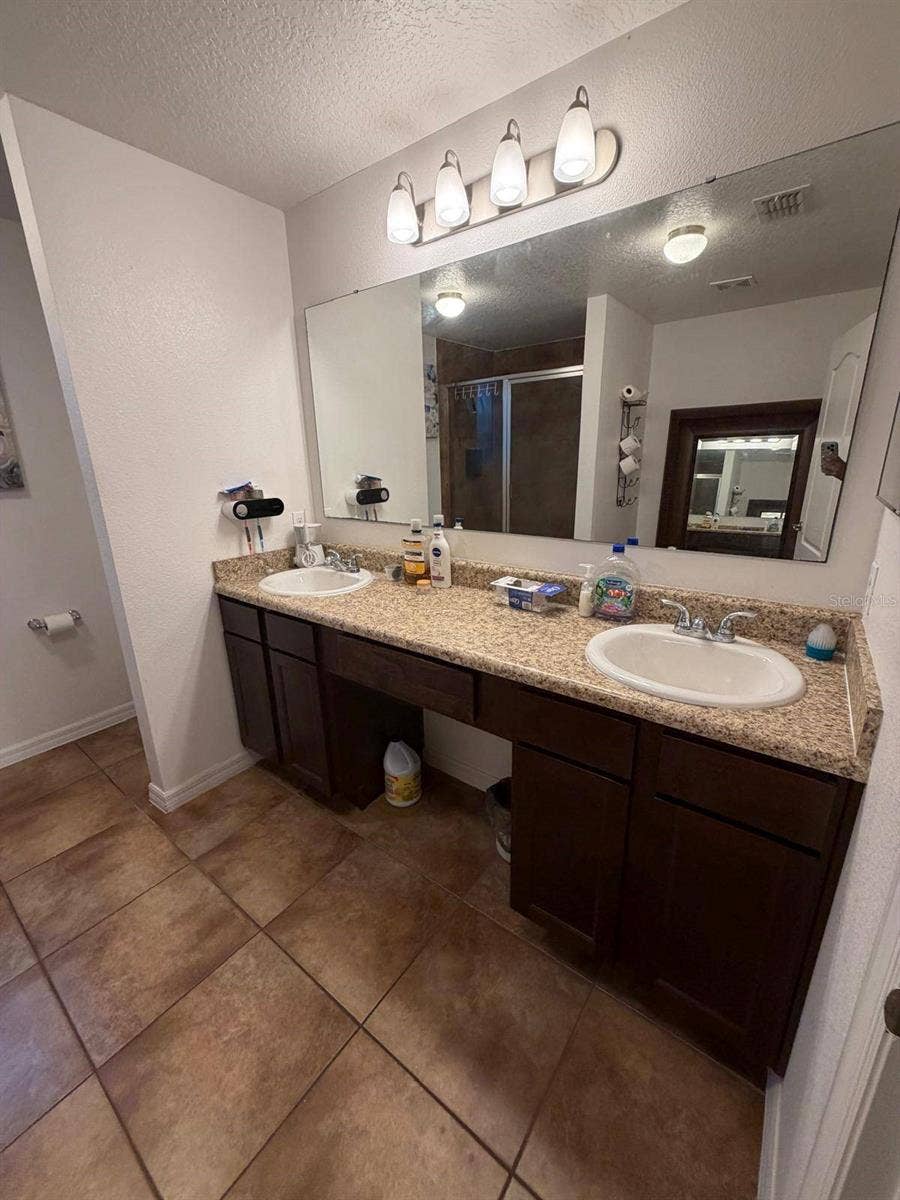 15549 GEMINI DRIVE, Mascotte, FL 34753 Master bathroom