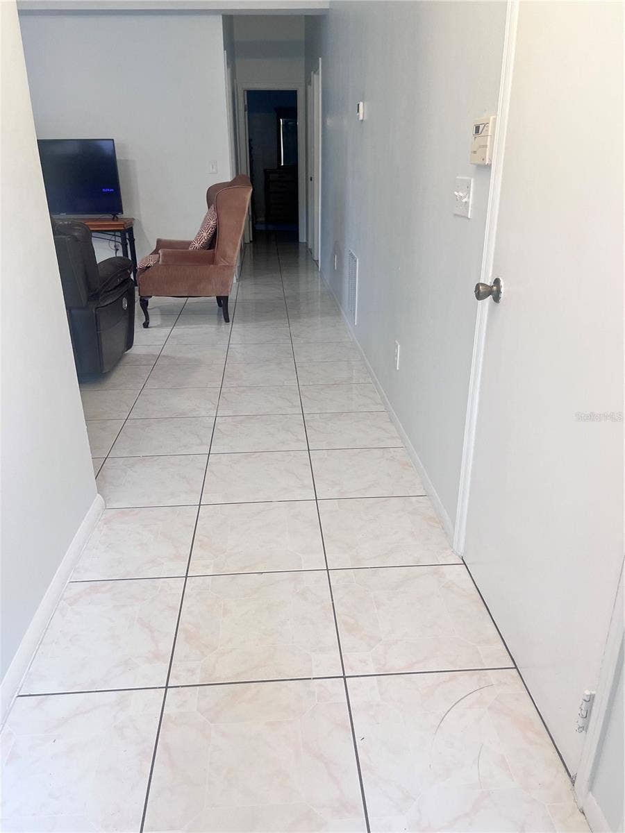 7160 EDGEWATER SHORES COURT, Orlando, FL 32810 7160 EDGEWATER SHORES COURT, Orlando, FL 32810