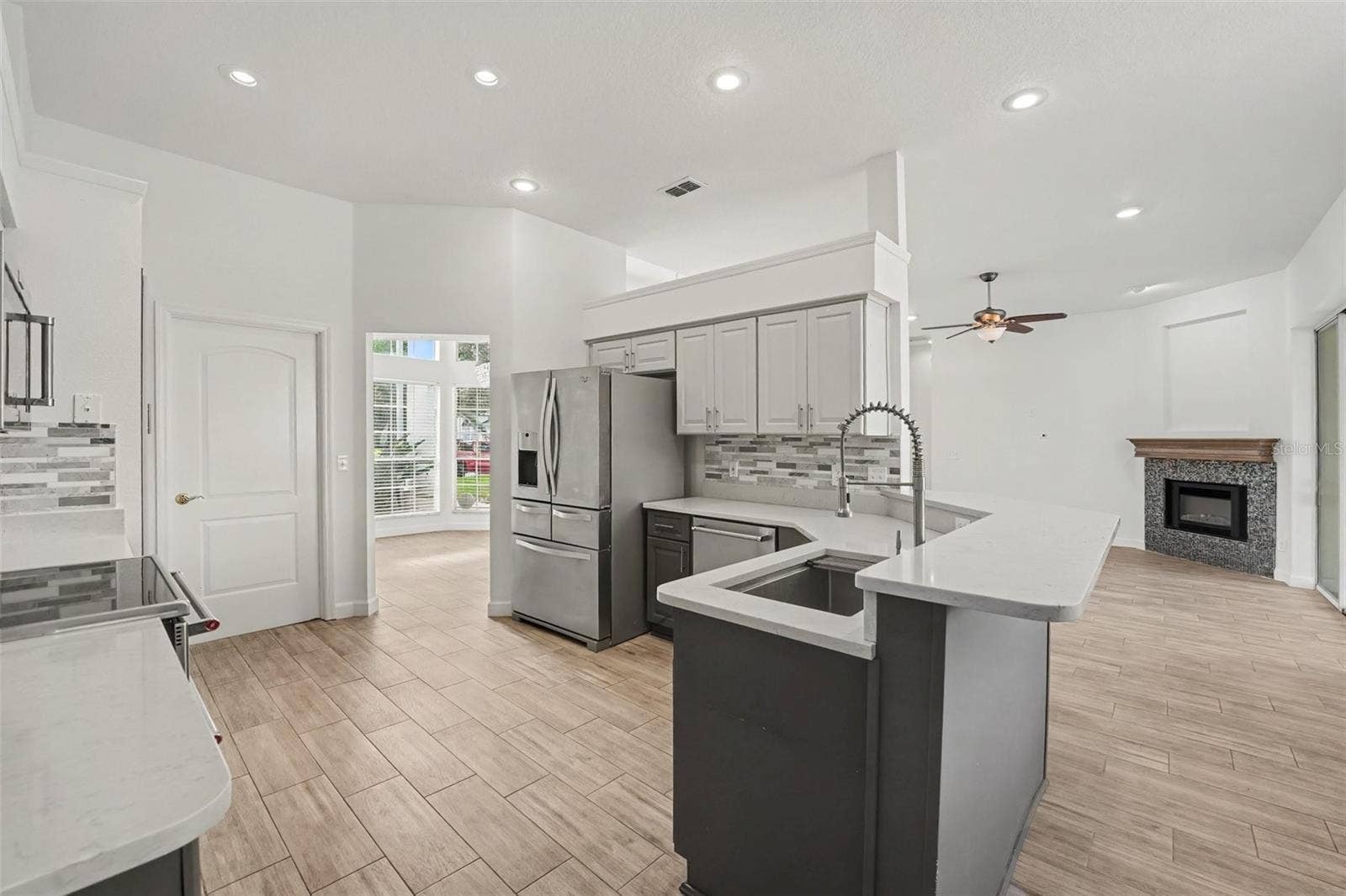 1805 LEE JANZEN DRIVE, Kissimmee, FL 34744 1805 LEE JANZEN DRIVE, Kissimmee, FL 34744