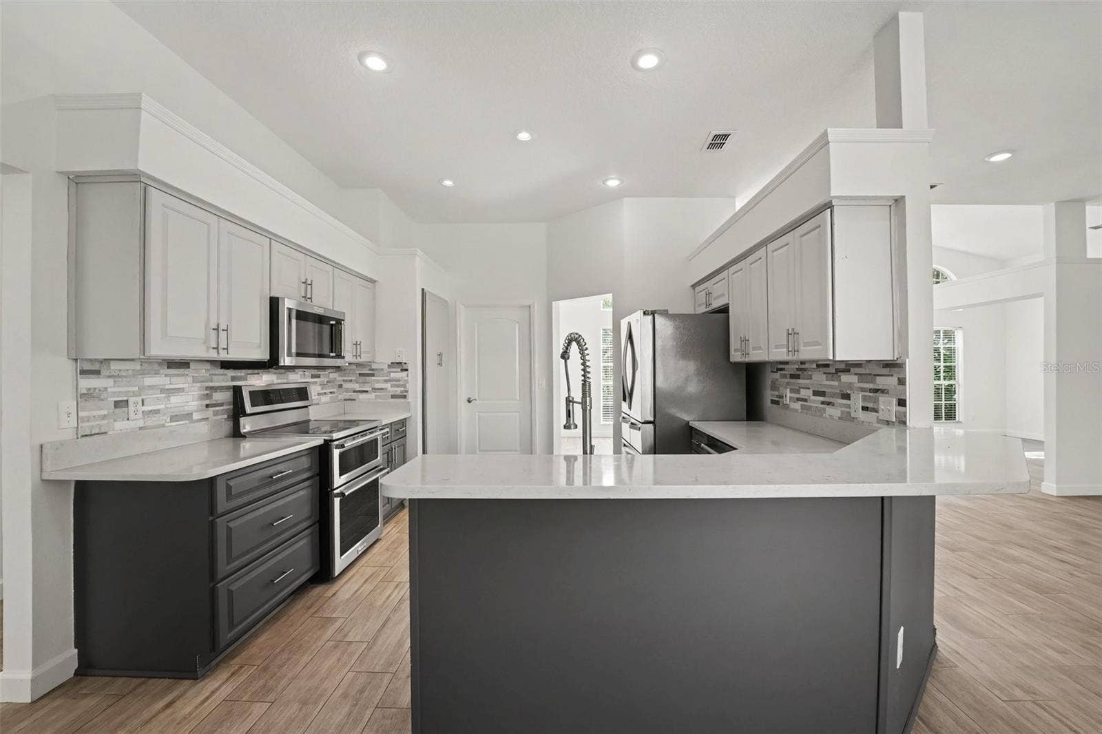 1805 LEE JANZEN DRIVE, Kissimmee, FL 34744 1805 LEE JANZEN DRIVE, Kissimmee, FL 34744