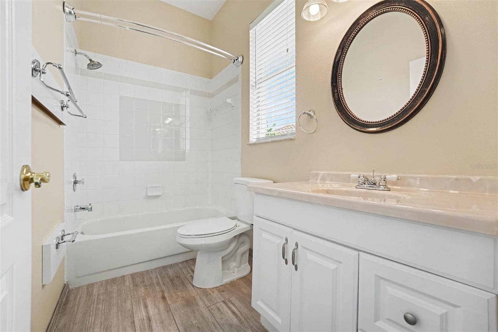 1805 LEE JANZEN DRIVE, Kissimmee, FL 34744 1805 LEE JANZEN DRIVE, Kissimmee, FL 34744