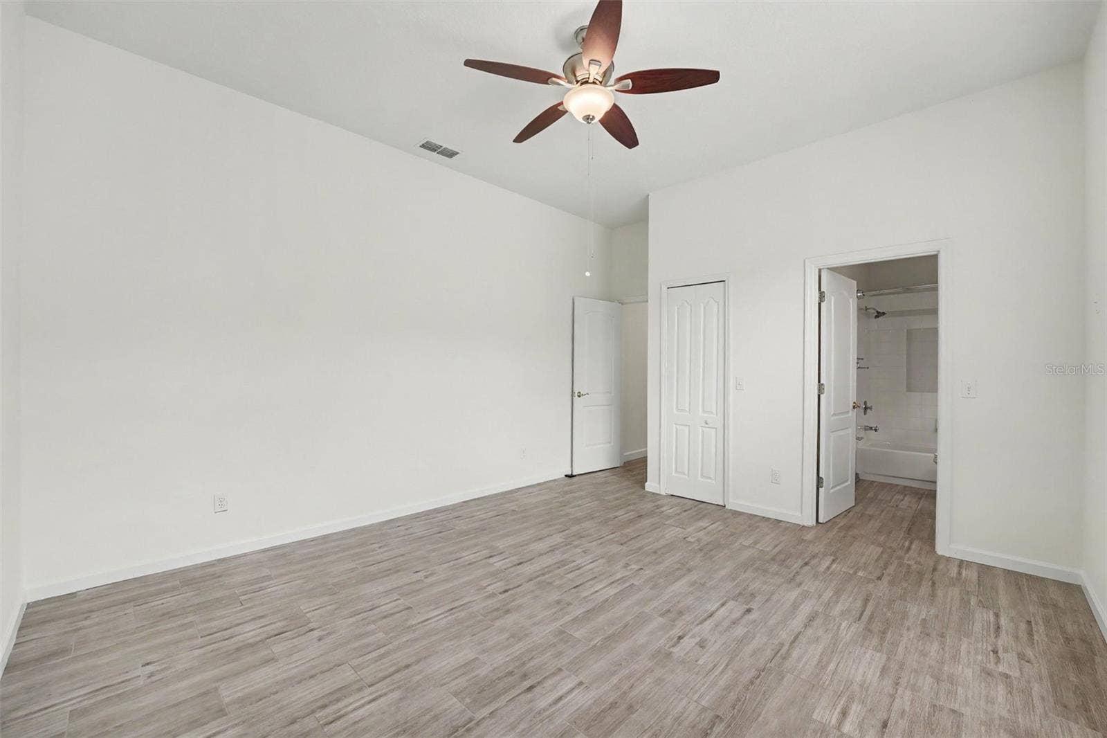 1805 LEE JANZEN DRIVE, Kissimmee, FL 34744 1805 LEE JANZEN DRIVE, Kissimmee, FL 34744