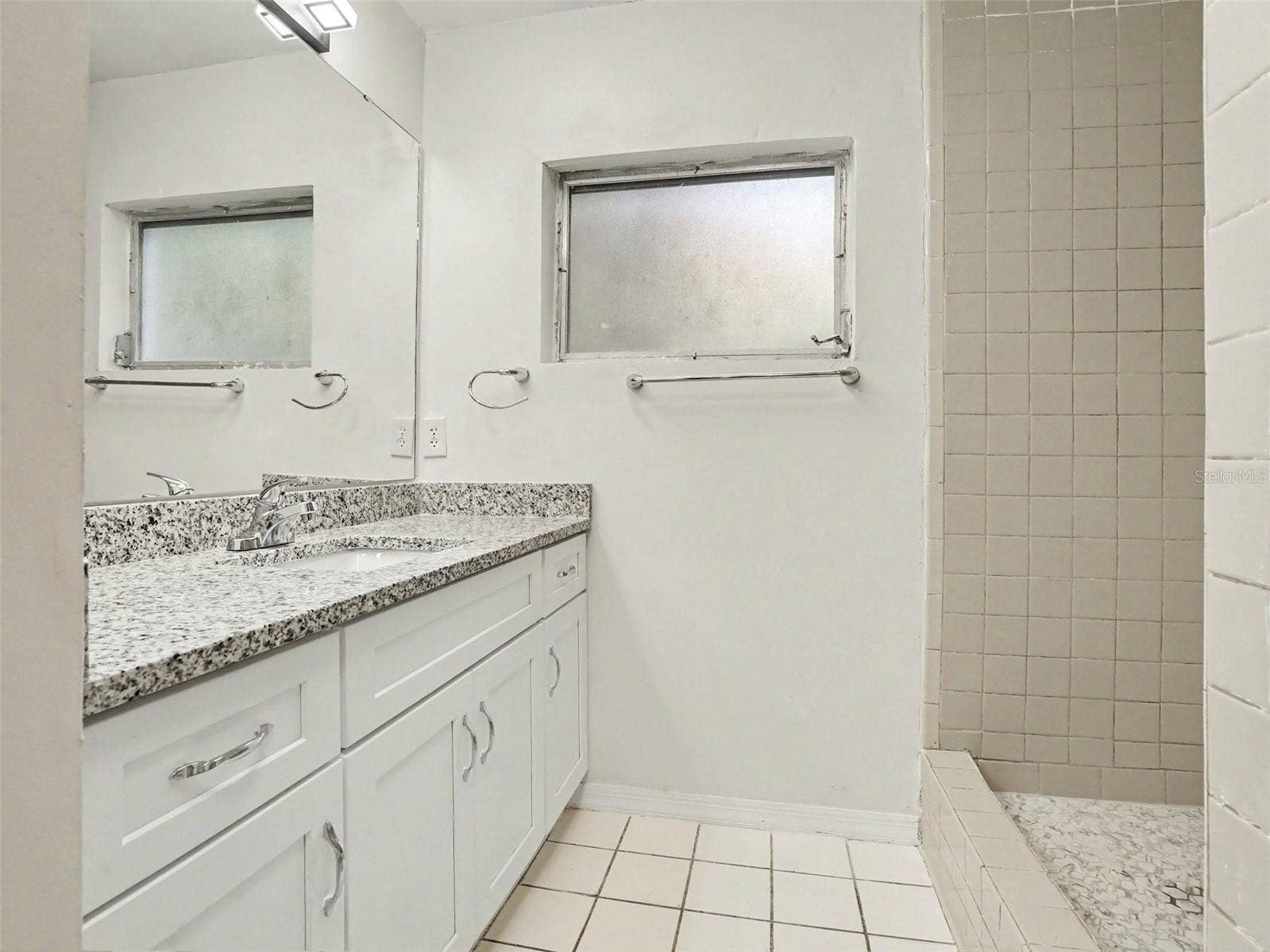 2417 S MYRTLE AVENUE, Sanford, FL 32771 Primary Bathroom