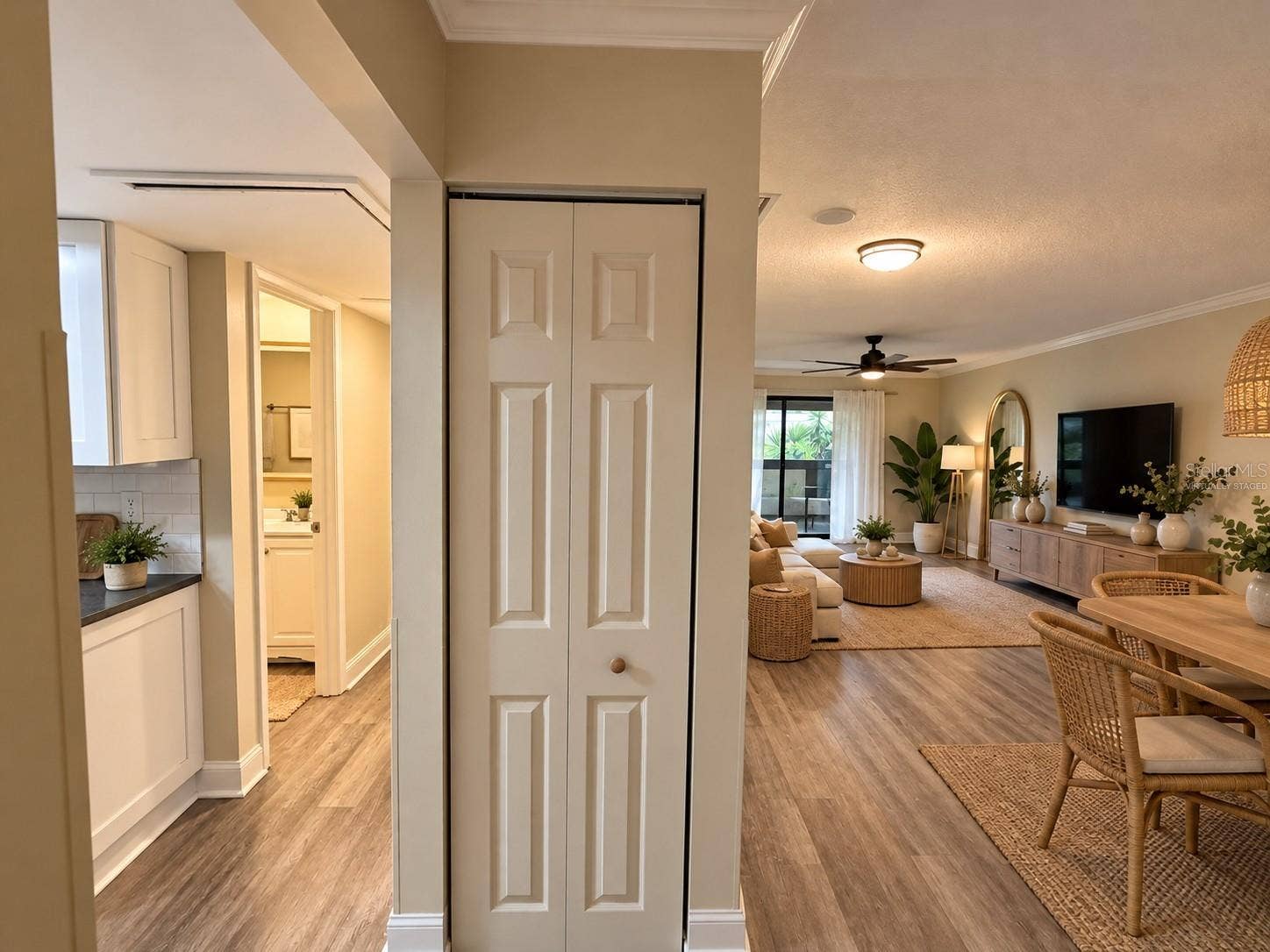 9533 86TH AVENUE, #9533, Seminole, FL 33777 Entrance Hall - virtually staged