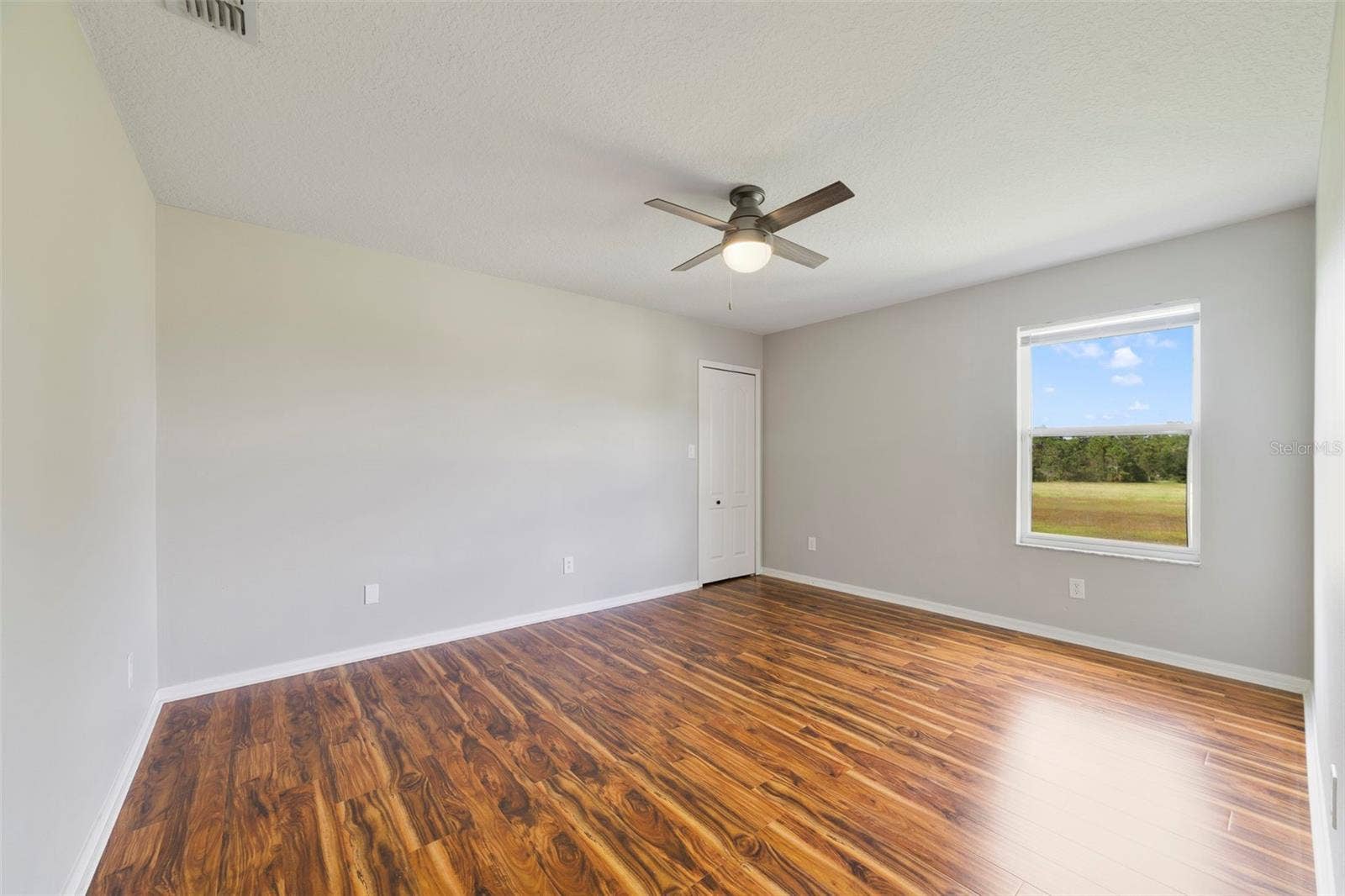 1557 AMARYLLIS CIRCLE, Orlando, FL 32825 Three additional Bedrooms offer room for family and guests. Bedroom 3