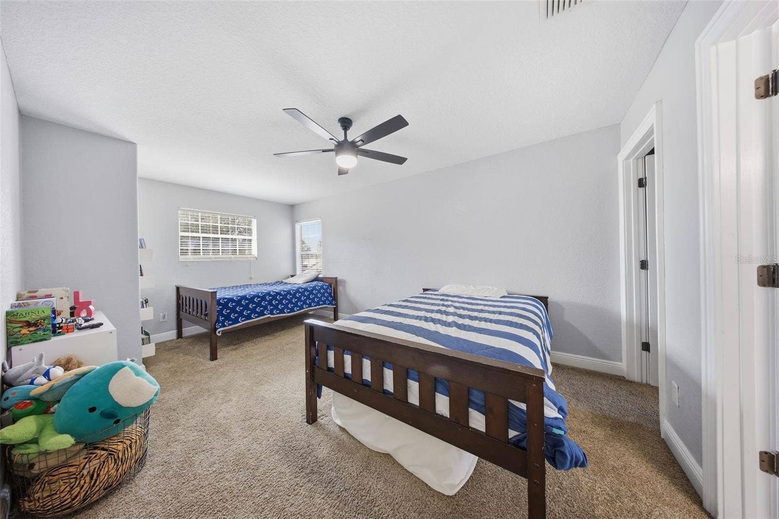 816 E FULLERS CROSS ROAD, Winter Garden, FL 34787 816 E FULLERS CROSS ROAD, Winter Garden, FL 34787
