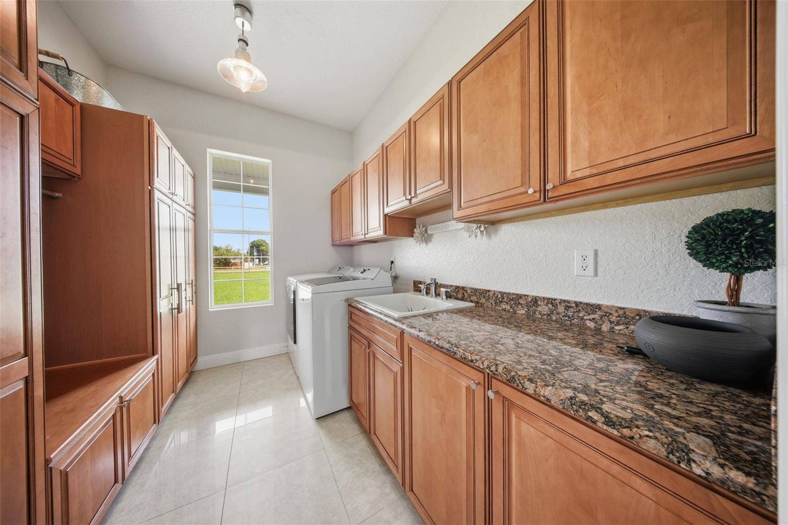 816 E FULLERS CROSS ROAD, Winter Garden, FL 34787 816 E FULLERS CROSS ROAD, Winter Garden, FL 34787