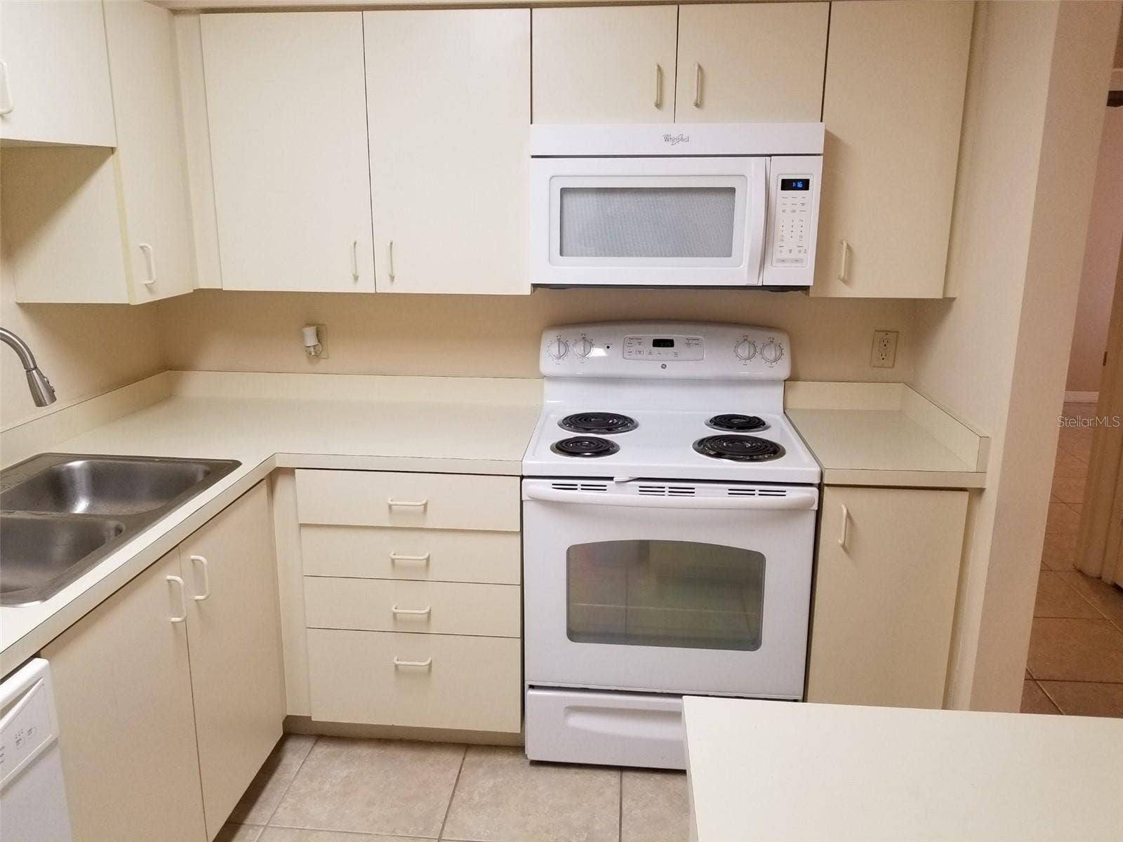420 FORESTWAY CIRCLE, #207, Altamonte Springs, FL 32701 420 FORESTWAY CIRCLE, #207, Altamonte Springs, FL 32701