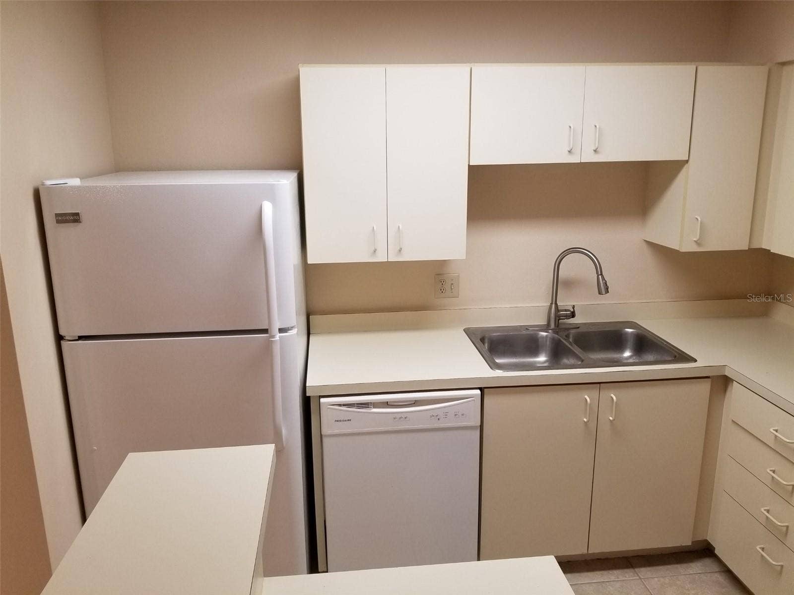 420 FORESTWAY CIRCLE, #207, Altamonte Springs, FL 32701 420 FORESTWAY CIRCLE, #207, Altamonte Springs, FL 32701