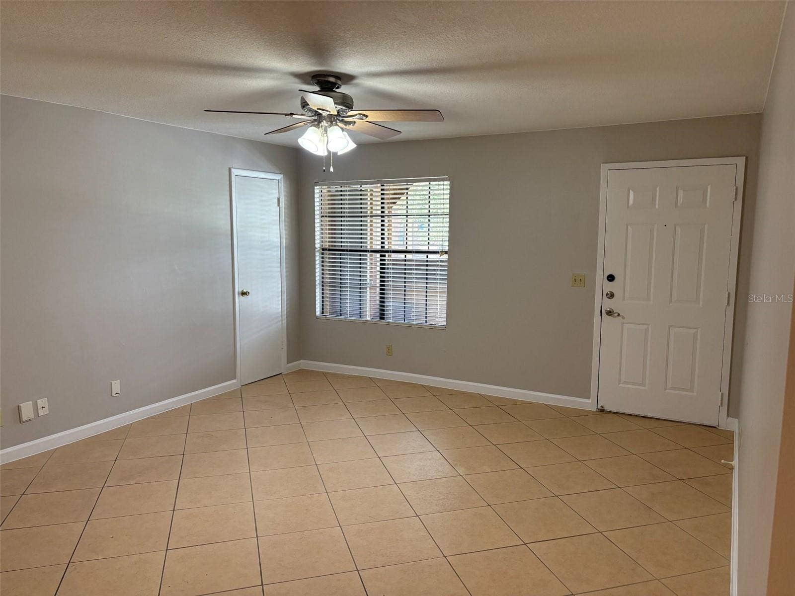360 LAKEPOINTE DRIVE, #202, Altamonte Springs, FL 32701 360 LAKEPOINTE DRIVE, #202, Altamonte Springs, FL 32701