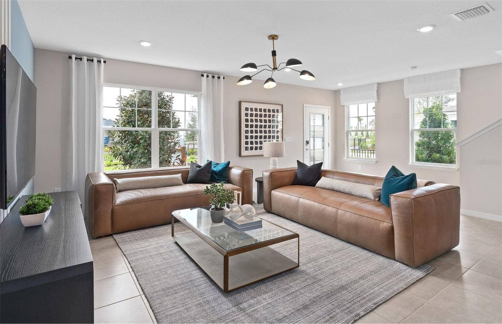 16735 SILVER BROOK WAY, Winter Garden, FL 34787 Model Home Design Only. Pictures and furnishings are for illustrative purposes only. Elevations, colors and options may vary. Furniture is for model home staging only.
